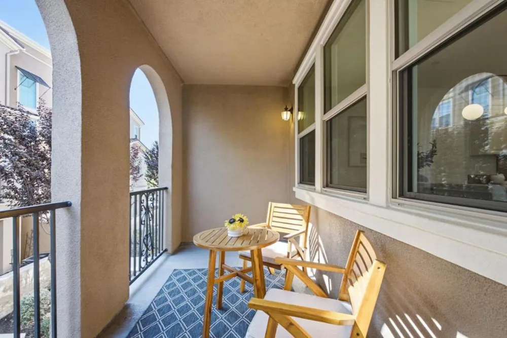 329 Expedition Lane Milpitas, CA 95035