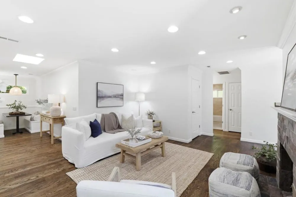 699 Oregon Avenue Palo Alto, CA 94301