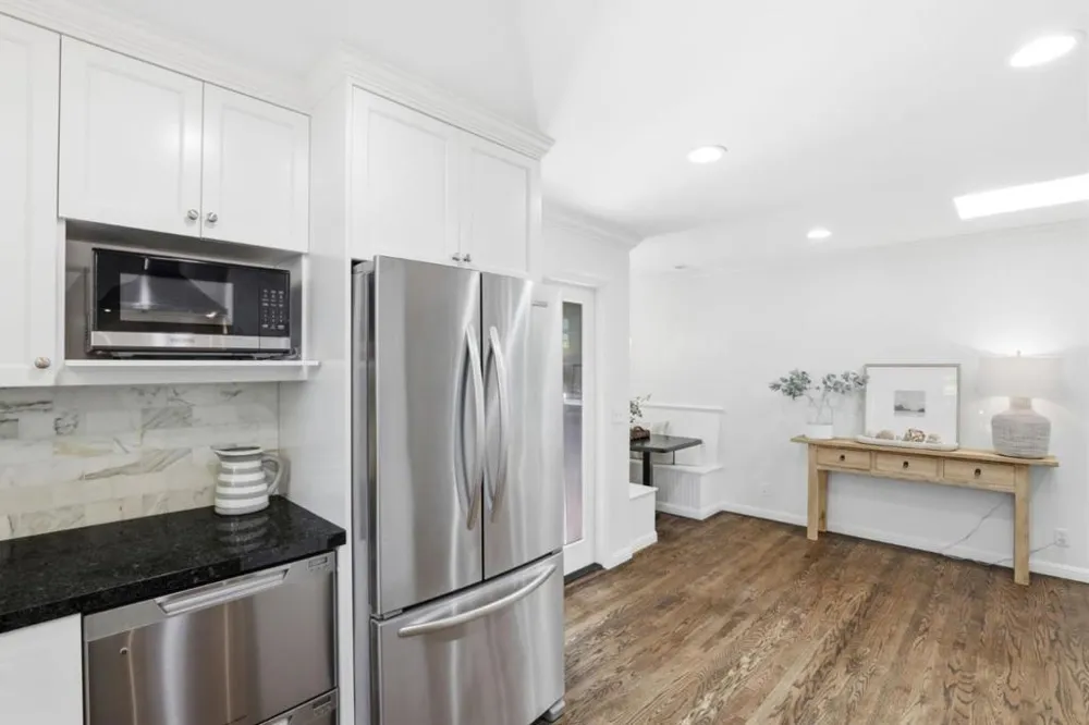 699 Oregon Avenue Palo Alto, CA 94301