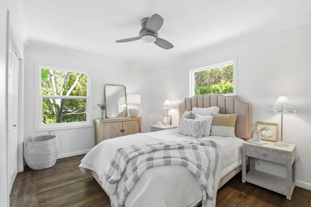 699 Oregon Avenue Palo Alto, CA 94301