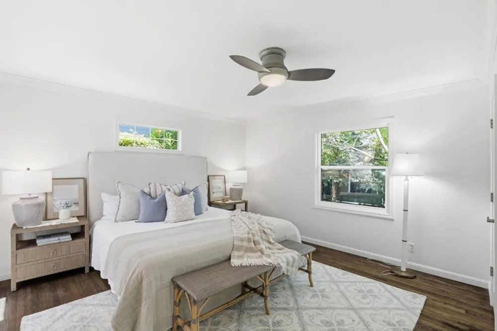 699 Oregon Avenue Palo Alto, CA 94301