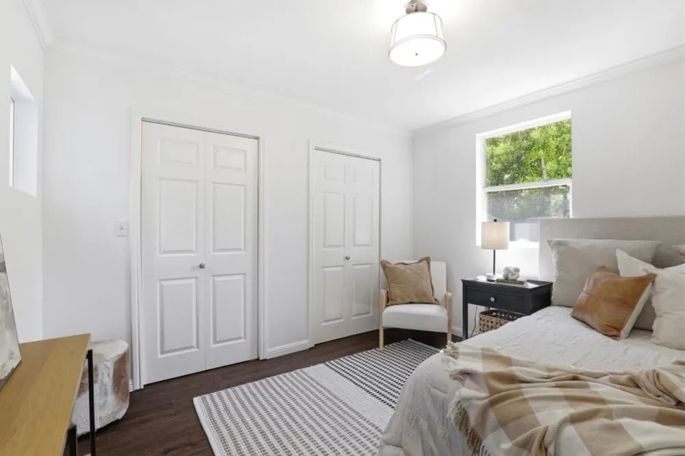 699 Oregon Avenue Palo Alto, CA 94301