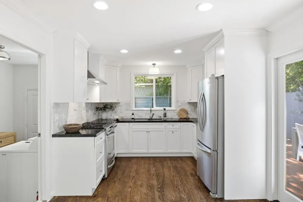 699 Oregon Avenue Palo Alto, CA 94301