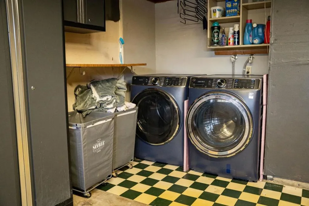 32811 Palmdale Court Union City, CA 94587
