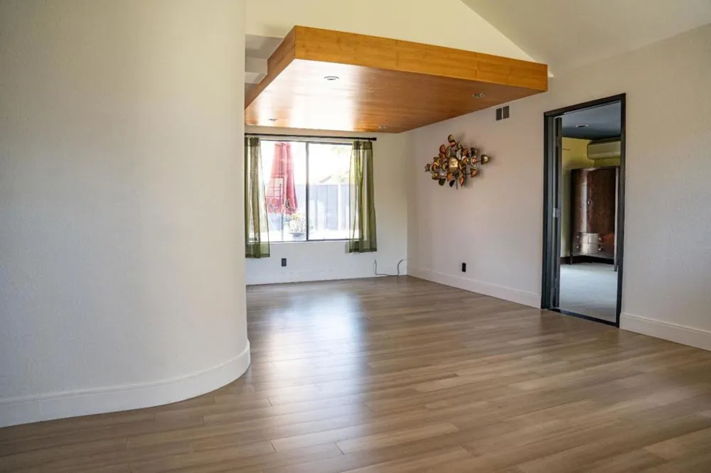 32811 Palmdale Court Union City, CA 94587