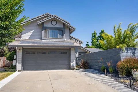 32811 Palmdale Court