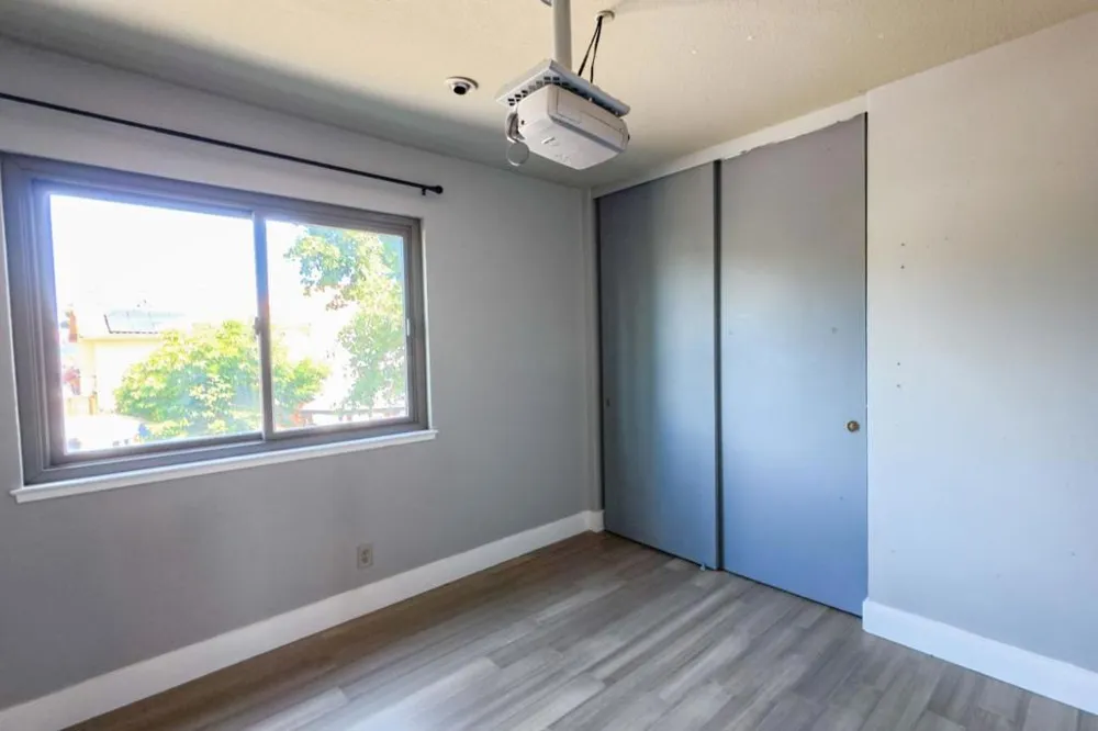 32811 Palmdale Court Union City, CA 94587