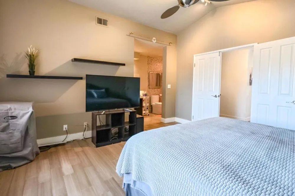 32811 Palmdale Court Union City, CA 94587
