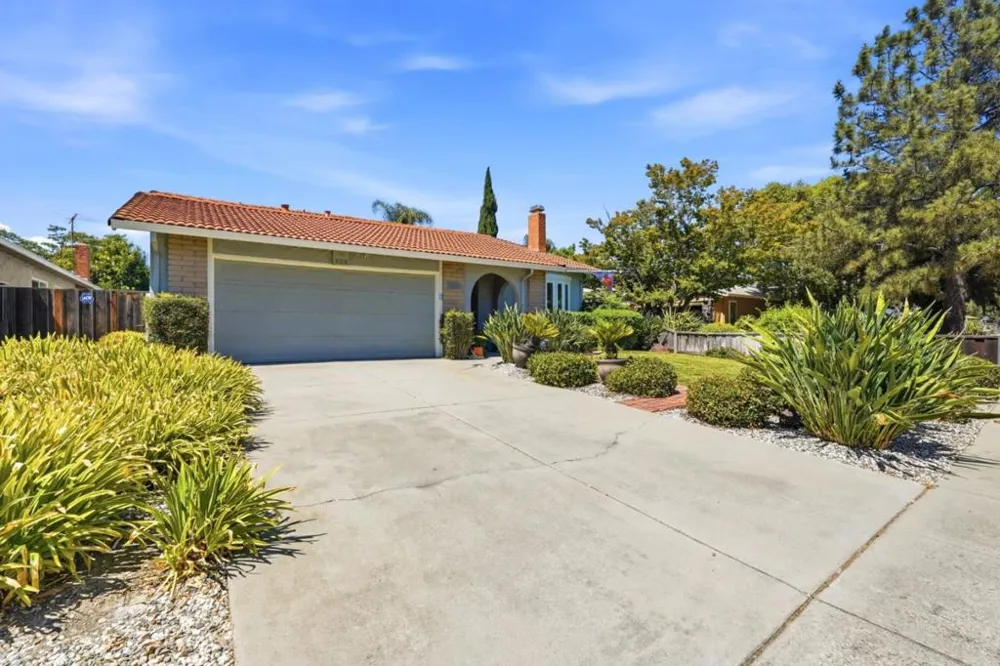 2867 Hostetter Road San Jose, CA 95132