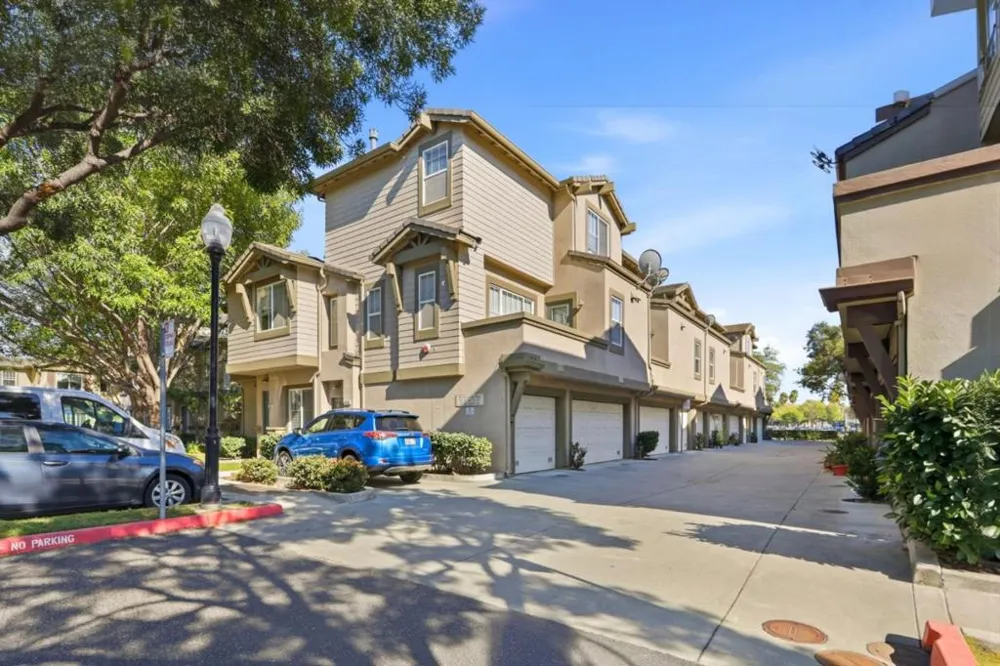 886 Fascination Place Milpitas, CA 95035