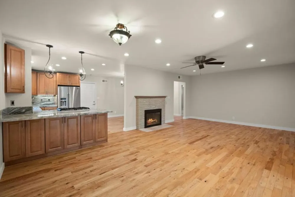 20 Robin Way San Carlos, CA 94070