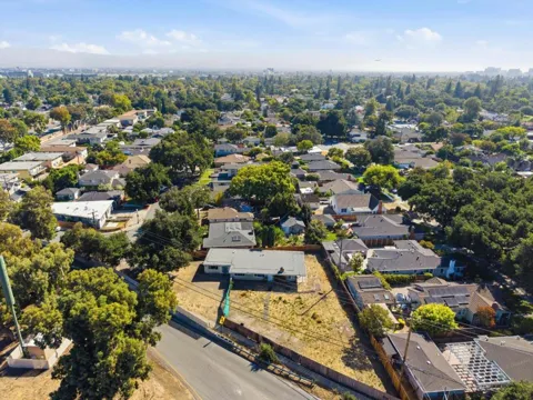 El Dorado Avenue