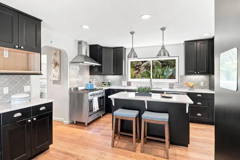 417 Palomar Drive Redwood City, CA 94062