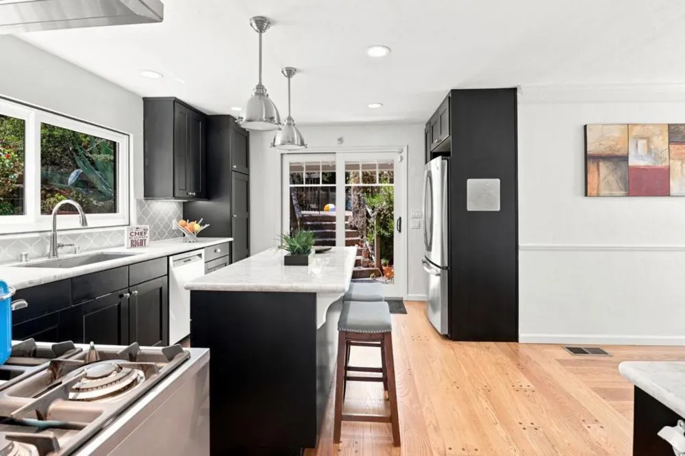 417 Palomar Drive Redwood City, CA 94062