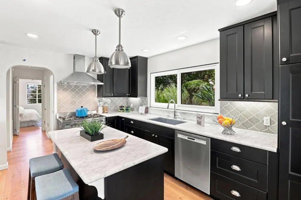 417 Palomar Drive Redwood City, CA 94062