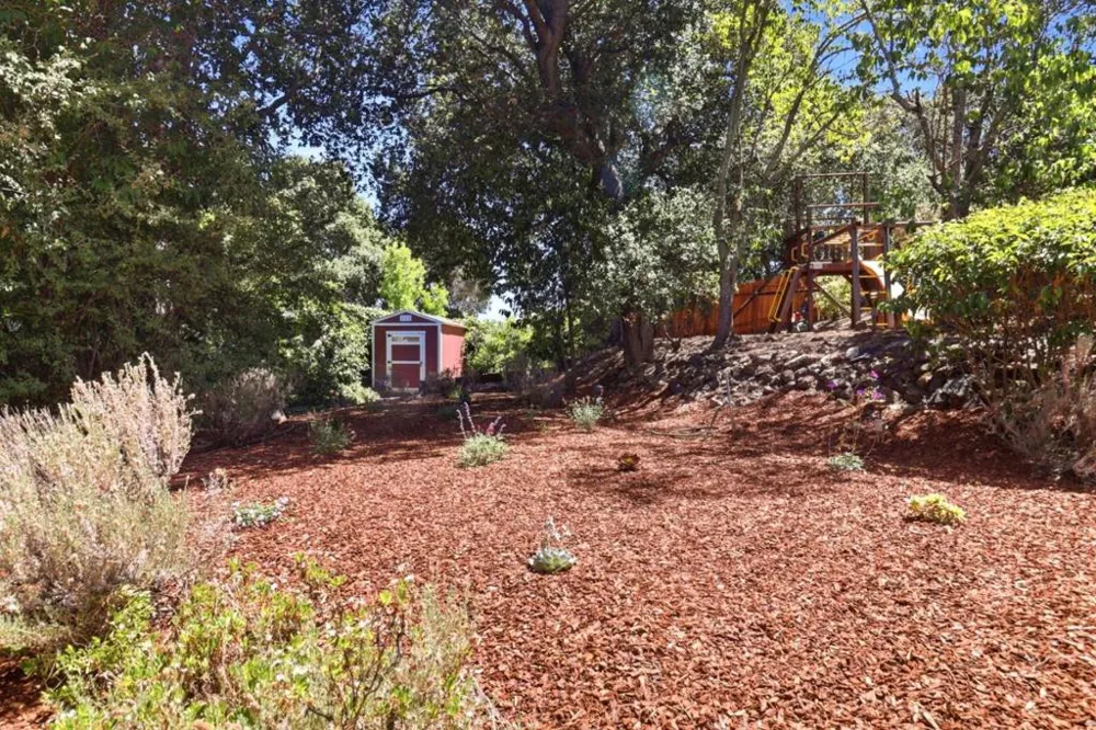 417 Palomar Drive Redwood City, CA 94062