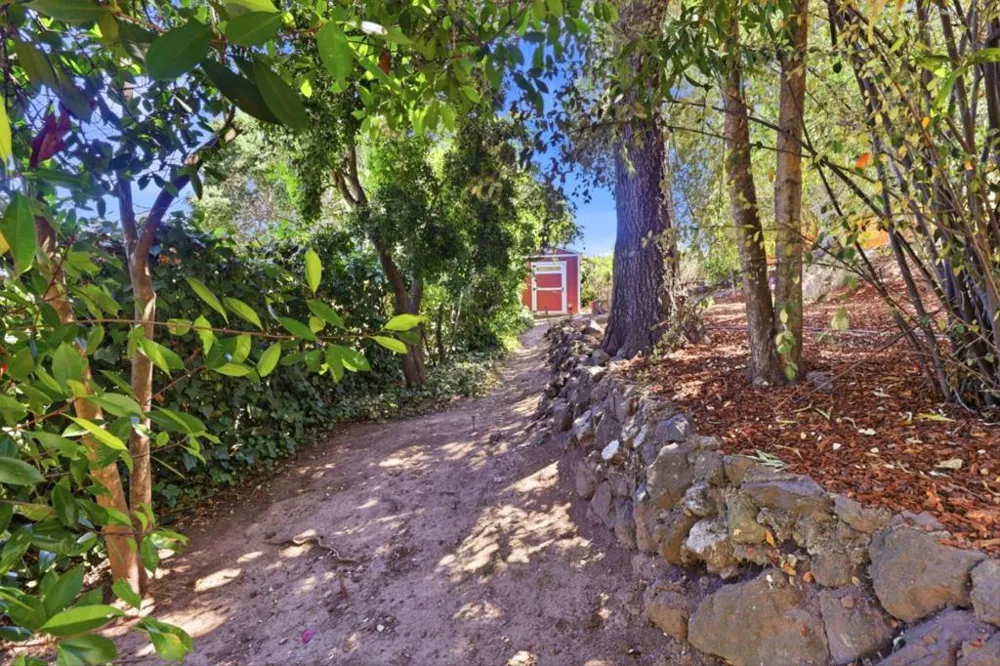 417 Palomar Drive Redwood City, CA 94062