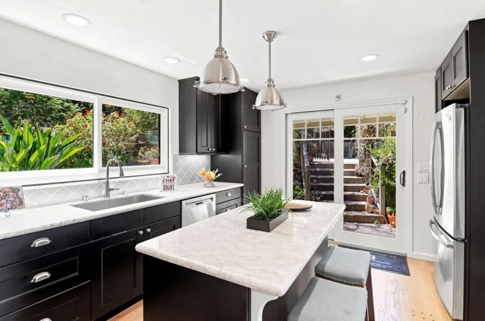 417 Palomar Drive Redwood City, CA 94062