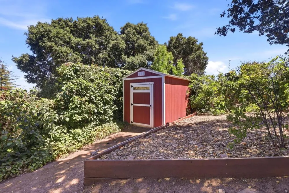 417 Palomar Drive Redwood City, CA 94062