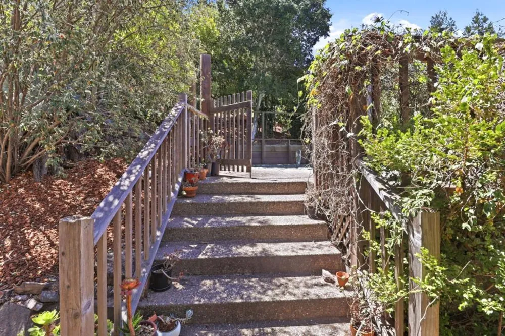 417 Palomar Drive Redwood City, CA 94062