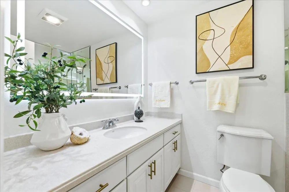 2341 Ticonderoga Drive San Mateo, CA 94402