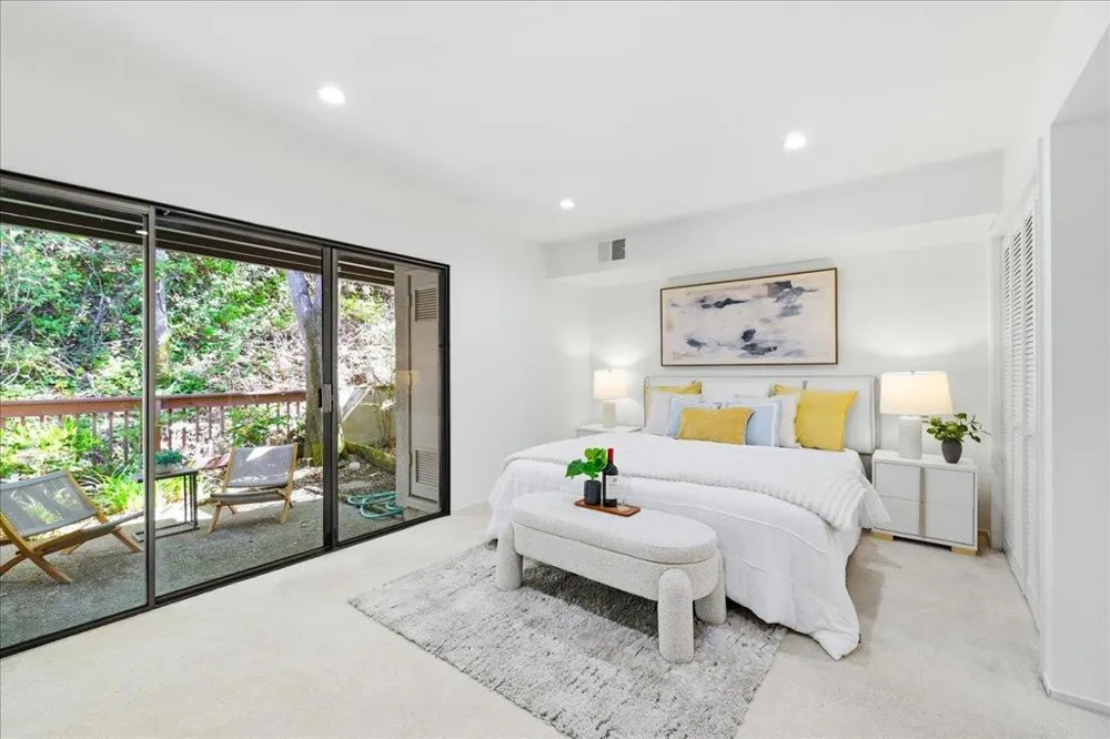 2341 Ticonderoga Drive San Mateo, CA 94402