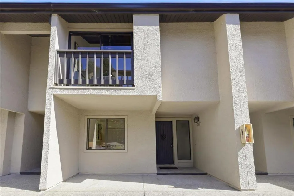 2341 Ticonderoga Drive San Mateo, CA 94402