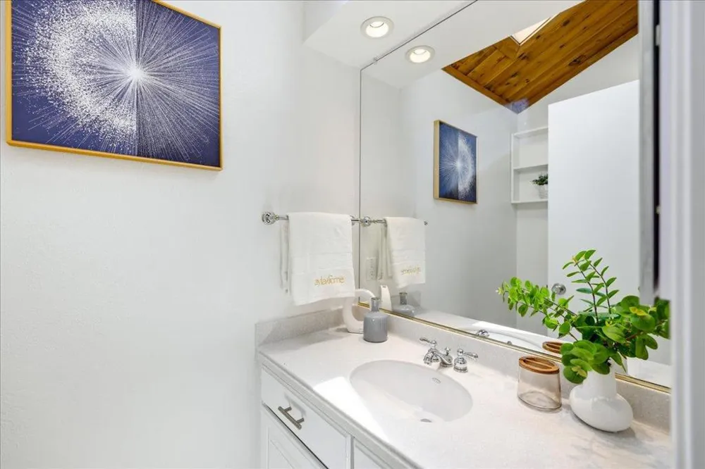2341 Ticonderoga Drive San Mateo, CA 94402