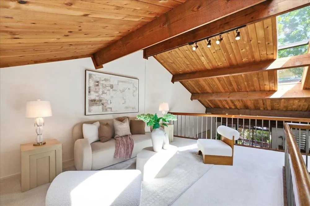 2341 Ticonderoga Drive San Mateo, CA 94402
