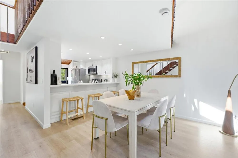 2341 Ticonderoga Drive San Mateo, CA 94402