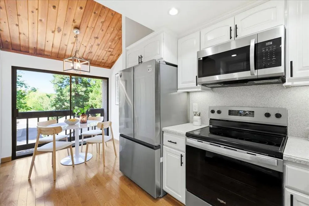 2341 Ticonderoga Drive San Mateo, CA 94402