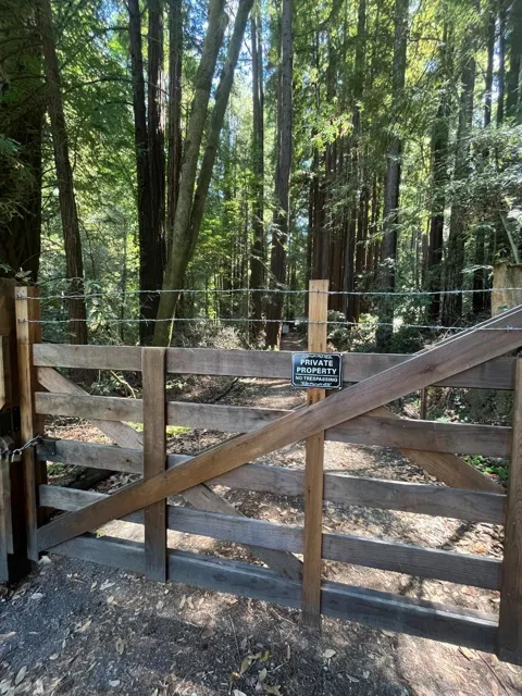 Pescadero Road