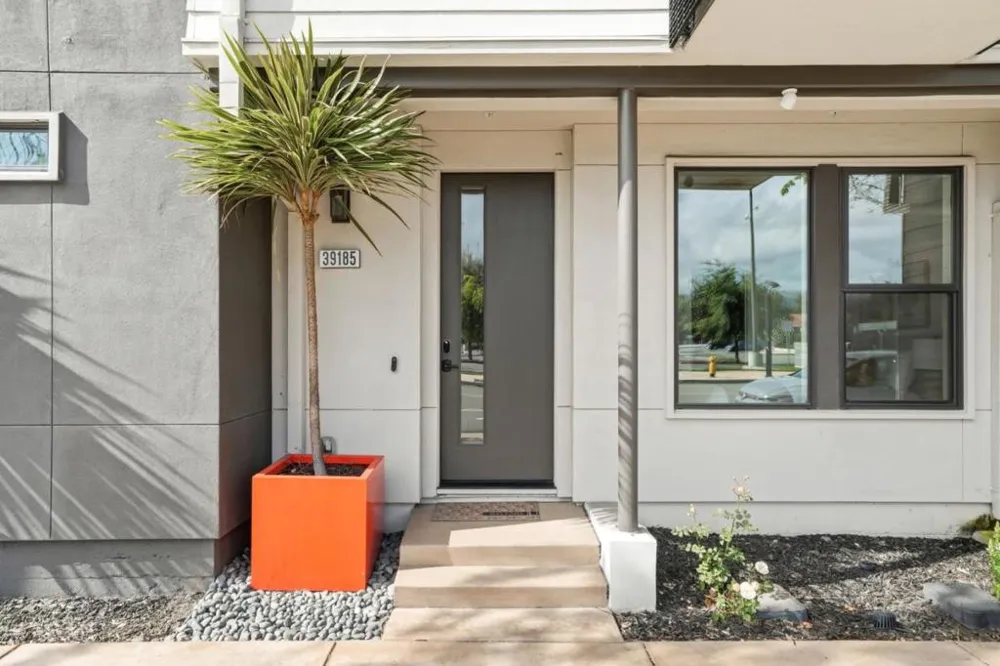 39185 State Street Fremont, CA 94538