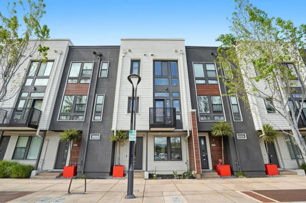 39185 State Street Fremont, CA 94538