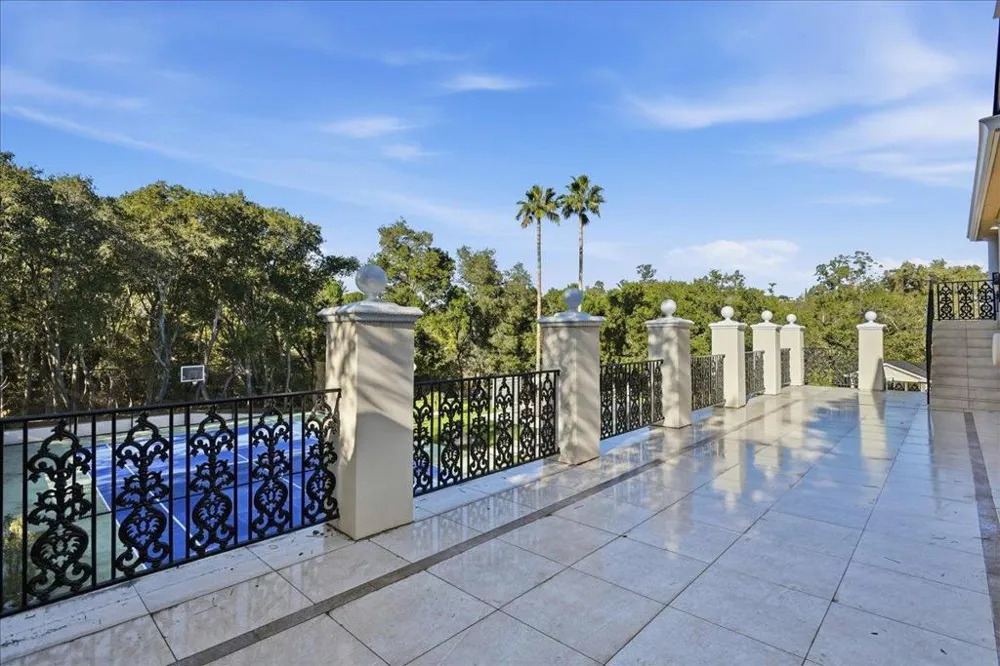 18911 Decatur Road Los Gatos, CA 95030