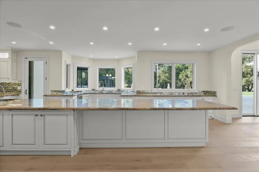 18911 Decatur Road Los Gatos, CA 95030