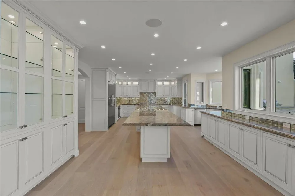 18911 Decatur Road Los Gatos, CA 95030