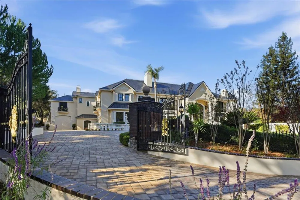 18911 Decatur Road Los Gatos, CA 95030