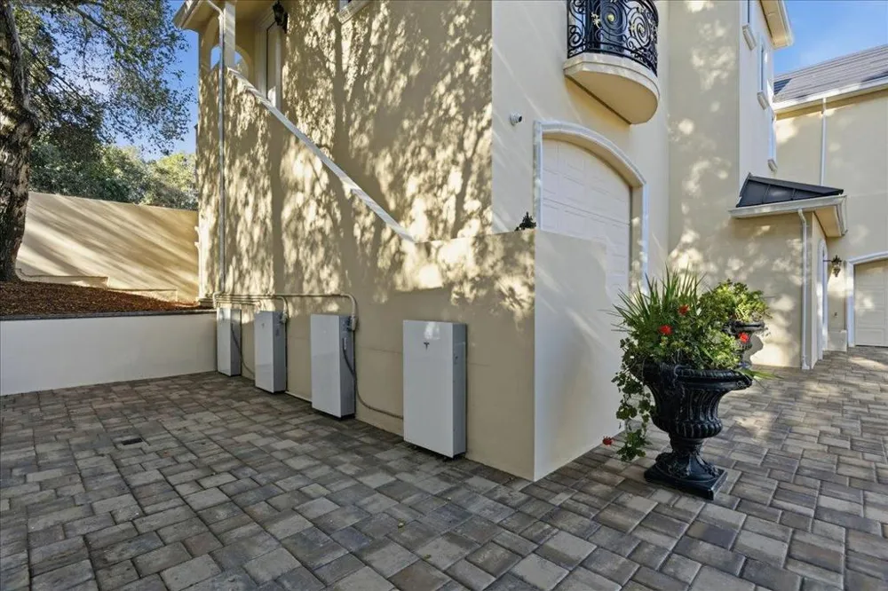 18911 Decatur Road Los Gatos, CA 95030