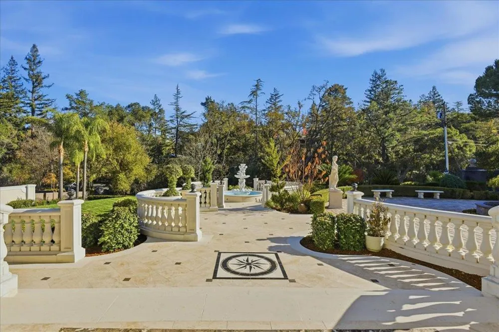 18911 Decatur Road Los Gatos, CA 95030
