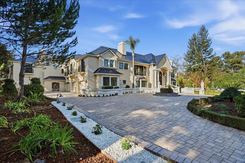 18911 Decatur Road Los Gatos, CA 95030