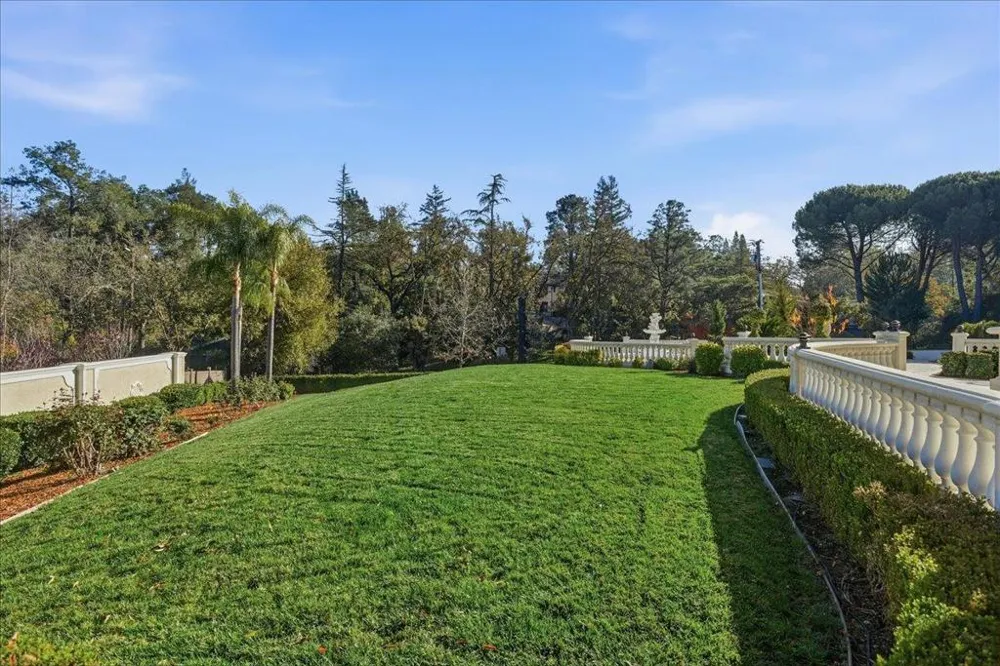 18911 Decatur Road Los Gatos, CA 95030