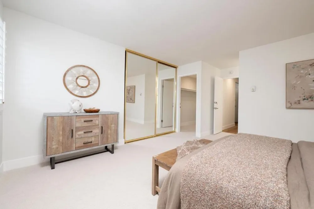 20 Eddystone Court Redwood City, CA 94065