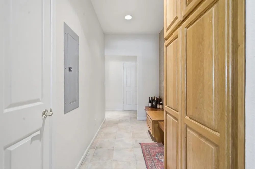 945 Union Road Hollister, CA 95023