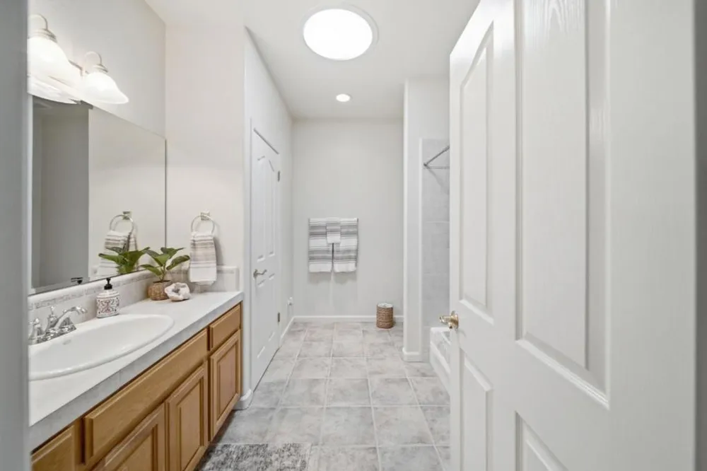 945 Union Road Hollister, CA 95023