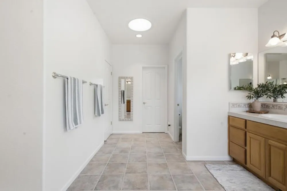 945 Union Road Hollister, CA 95023