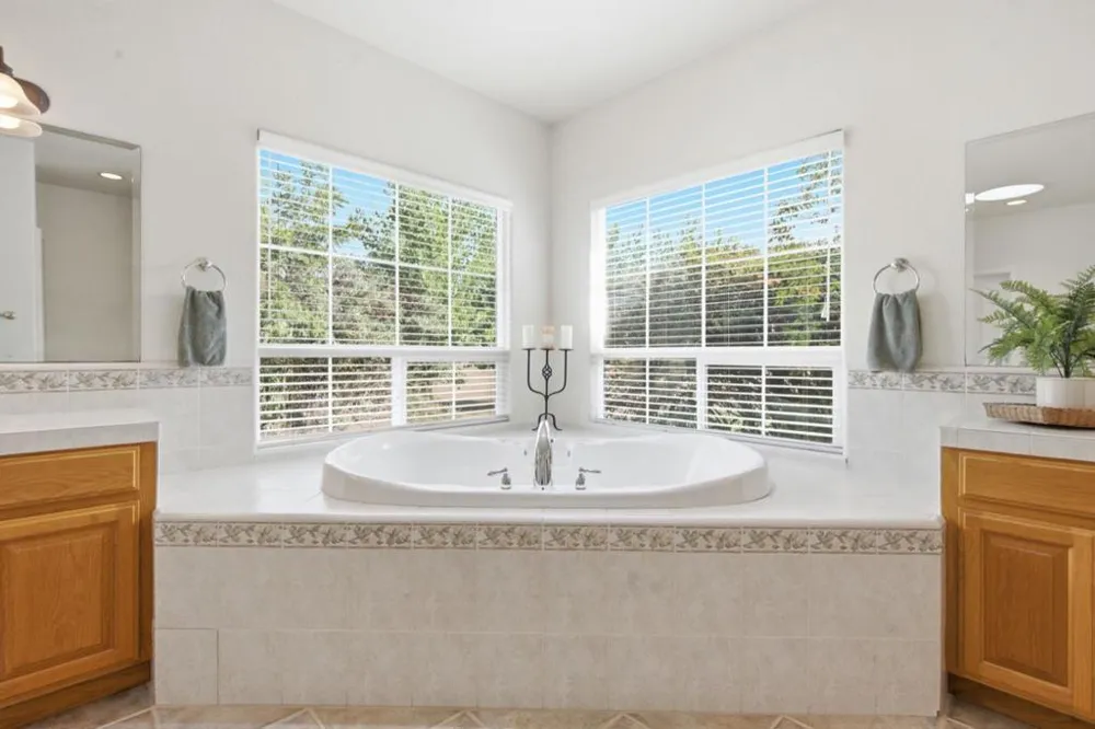 945 Union Road Hollister, CA 95023