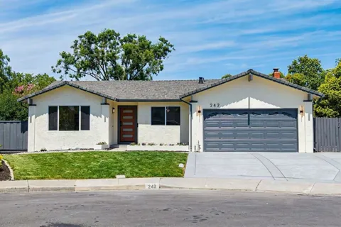 242 Hardwick Place