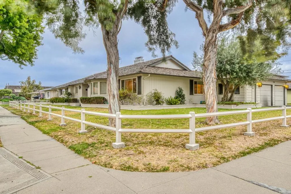 1167 Los Palos Drive Salinas, CA 93901