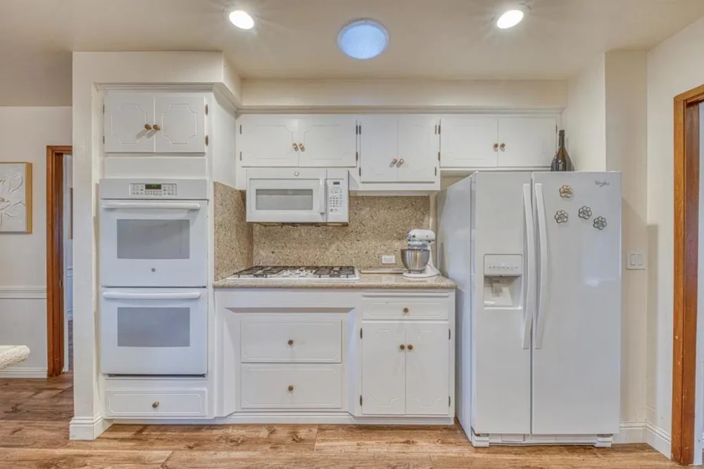 1167 Los Palos Drive Salinas, CA 93901